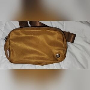 Lululemon Everywhere Belt Bag